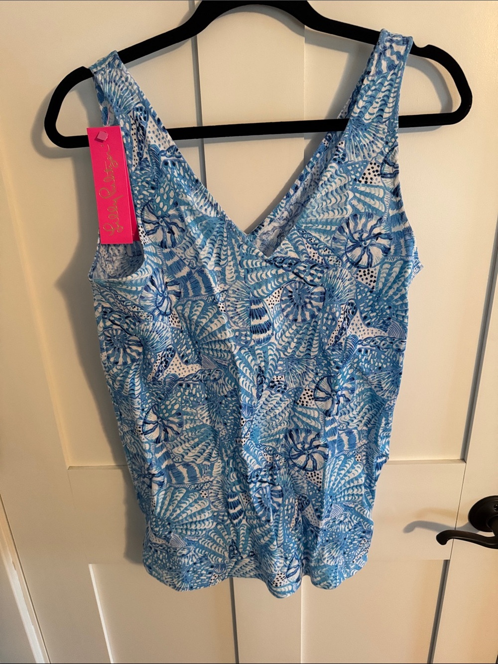 Lilly Pulitzer NWT Blue & White Sleeveless V-Neck Tank Top Size Small